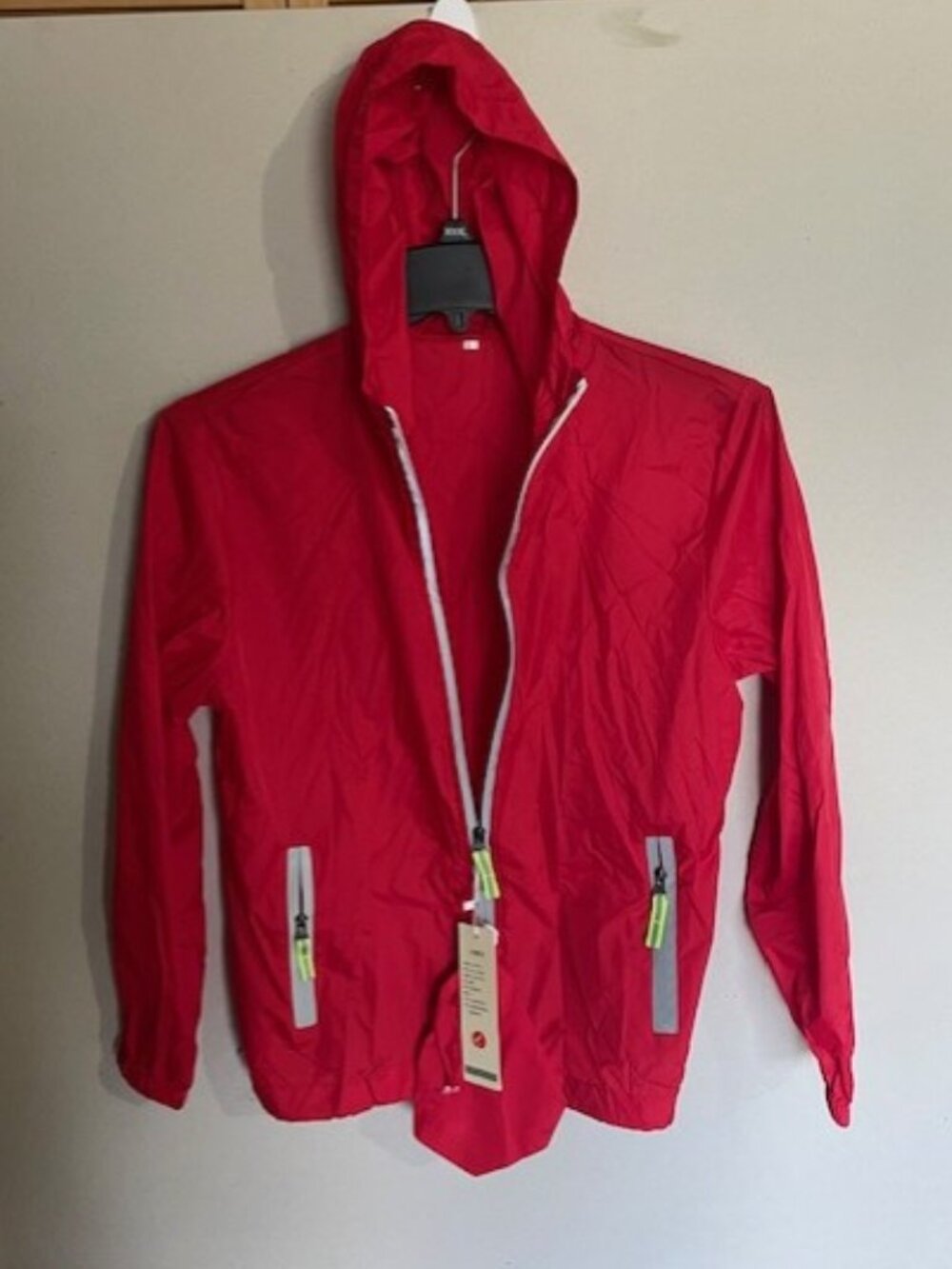 Polyester windbreaker. - Picture 2 of 2